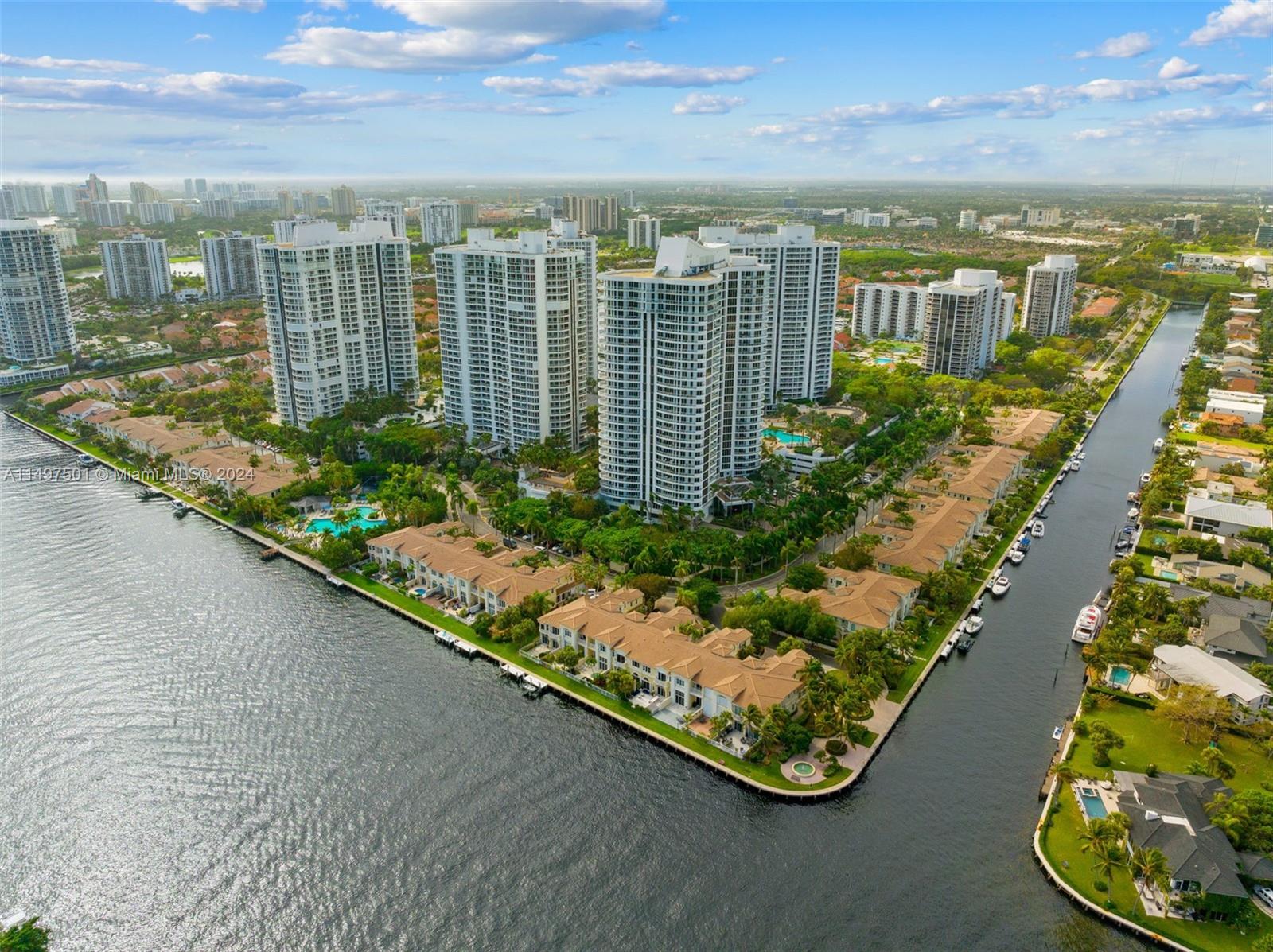 21305 NE 38th Ave 56, Aventura, Florida 33180, 3 Bedrooms Bedrooms, ,4 BathroomsBathrooms,Residential,For Sale,21305 NE 38th Ave 56,A11497501
