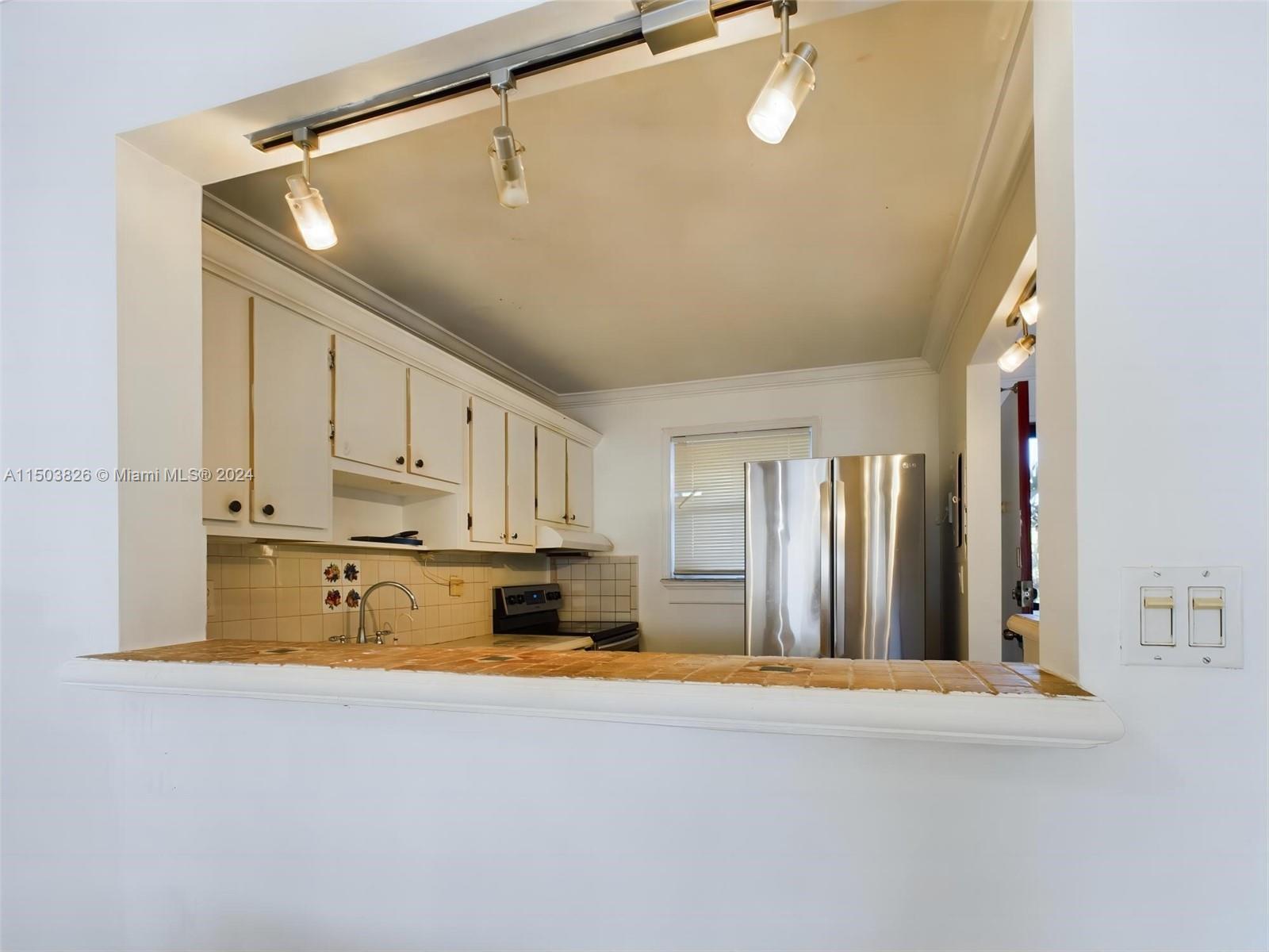 1700 191st St, Miami, FL, 33179 United States, 2 Bedrooms Bedrooms, ,2 BathroomsBathrooms,Residential,For Sale,191st St,A11503826