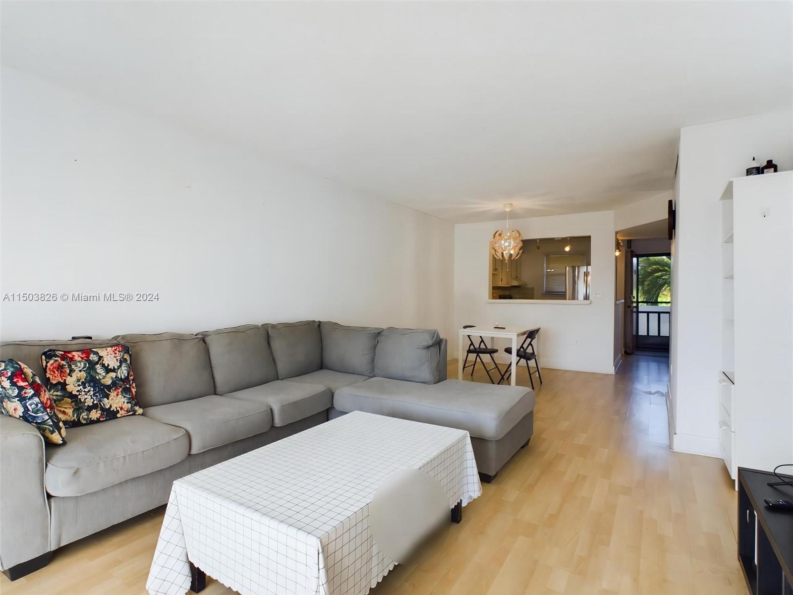 1700 191st St, Miami, FL, 33179 United States, 2 Bedrooms Bedrooms, ,2 BathroomsBathrooms,Residential,For Sale,191st St,A11503826