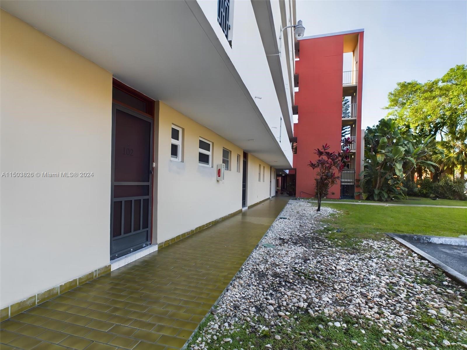 1700 191st St, Miami, FL, 33179 United States, 2 Bedrooms Bedrooms, ,2 BathroomsBathrooms,Residential,For Sale,191st St,A11503826