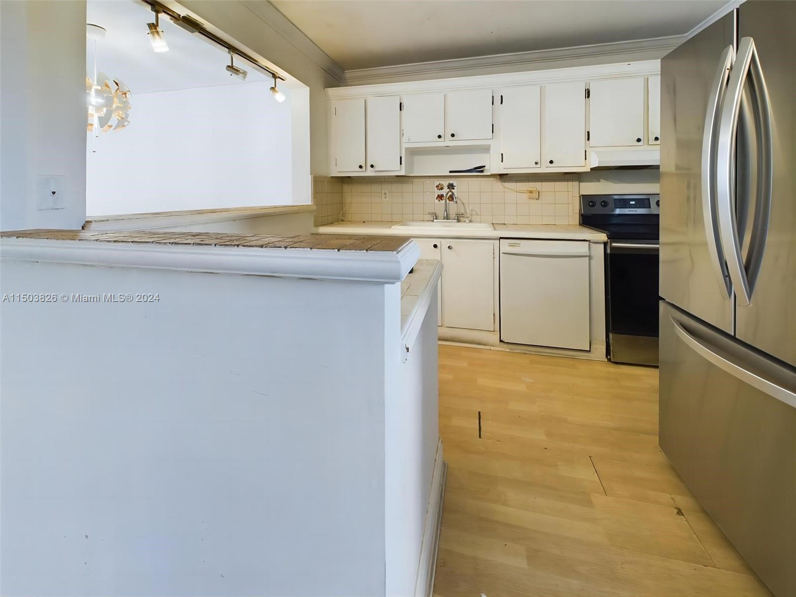 1700 191st St, Miami, FL, 33179 United States, 2 Bedrooms Bedrooms, ,2 BathroomsBathrooms,Residential,For Sale,191st St,A11503826