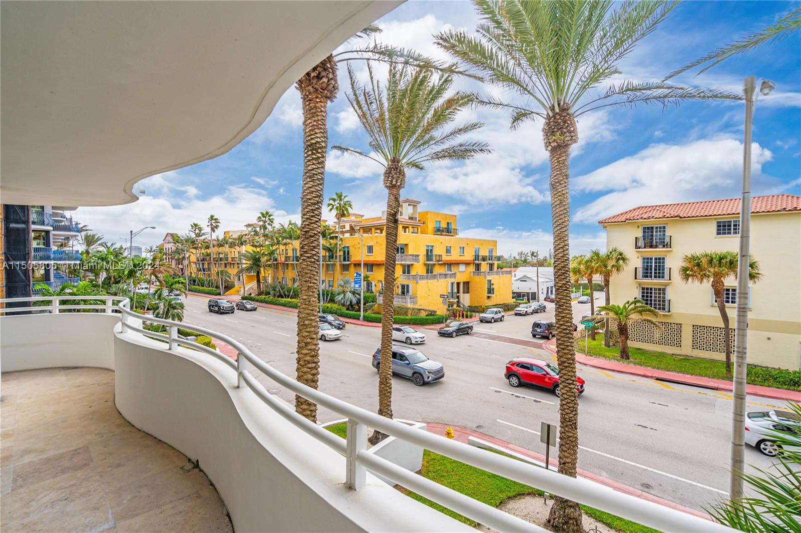 8911 Collins Ave 201, Surfside, Florida 33154, 2 Bedrooms Bedrooms, ,2 BathroomsBathrooms,Residentiallease,For Rent,8911 Collins Ave 201,A11505805