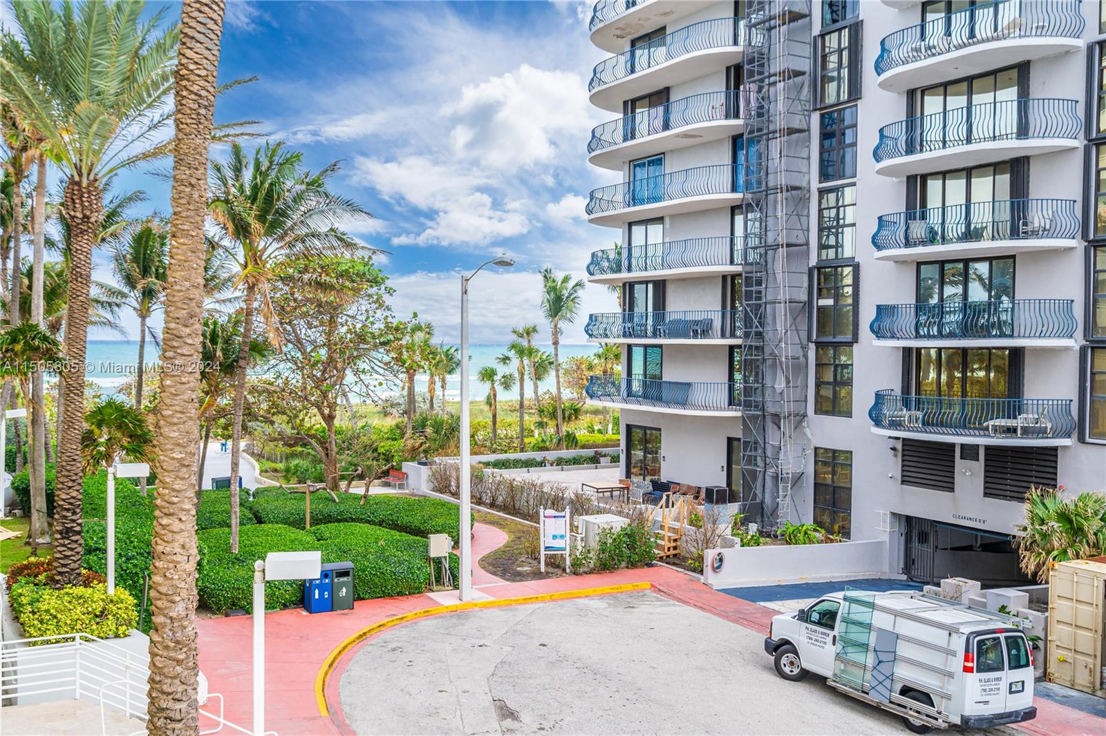 8911 Collins Ave 201, Surfside, Florida 33154, 2 Bedrooms Bedrooms, ,2 BathroomsBathrooms,Residentiallease,For Rent,8911 Collins Ave 201,A11505805