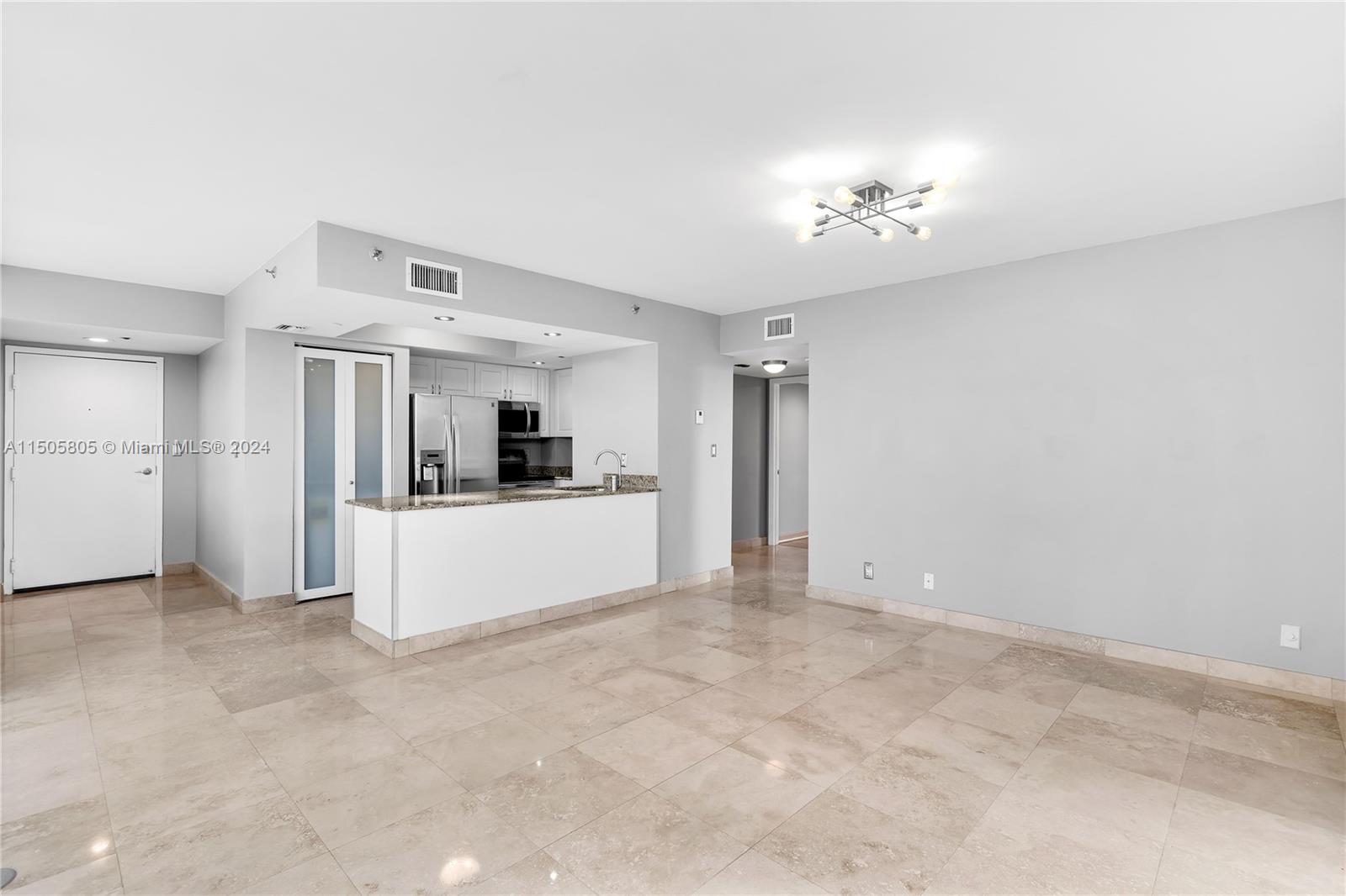 8911 Collins Ave 201, Surfside, Florida 33154, 2 Bedrooms Bedrooms, ,2 BathroomsBathrooms,Residentiallease,For Rent,8911 Collins Ave 201,A11505805