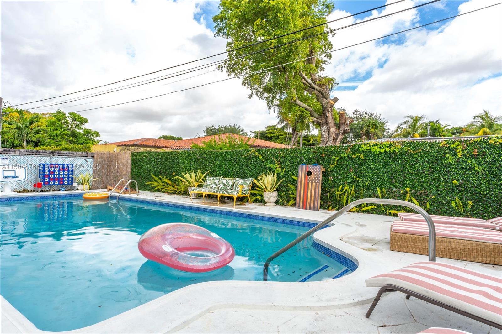 Miami, Florida 33125, 3 Bedrooms Bedrooms, ,2 BathroomsBathrooms,Residentiallease,For Rent,A11504876