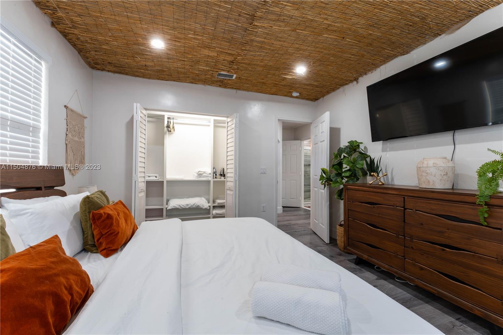 Miami, Florida 33125, 3 Bedrooms Bedrooms, ,2 BathroomsBathrooms,Residentiallease,For Rent,A11504876