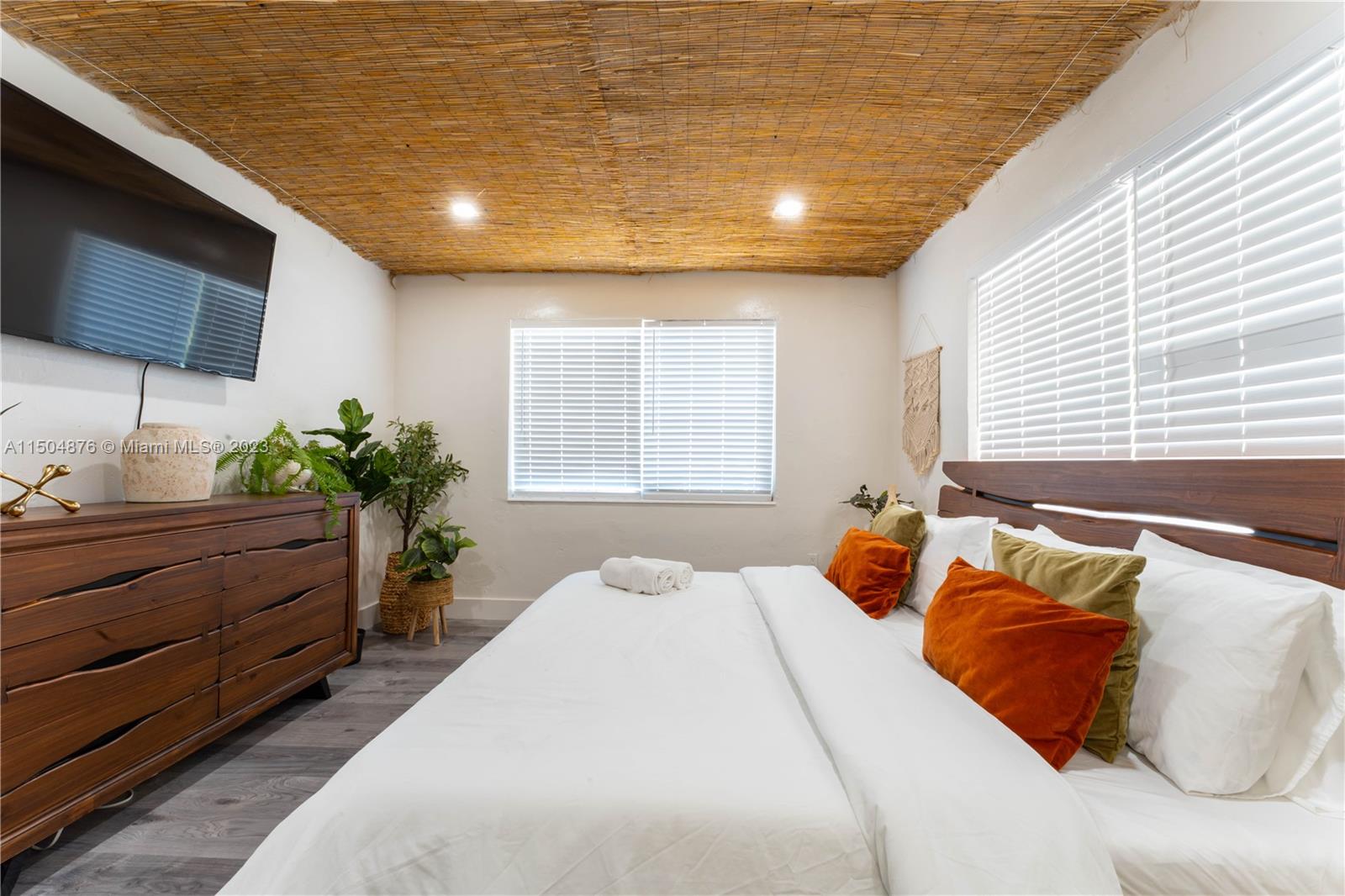 Miami, Florida 33125, 3 Bedrooms Bedrooms, ,2 BathroomsBathrooms,Residentiallease,For Rent,A11504876