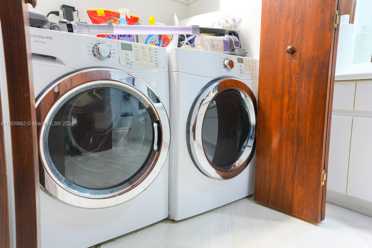 16425 Collins Ave 816, Sunny Isles Beach, Florida 33160, 2 Bedrooms Bedrooms, ,2 BathroomsBathrooms,Residentiallease,For Rent,16425 Collins Ave 816,A11505862