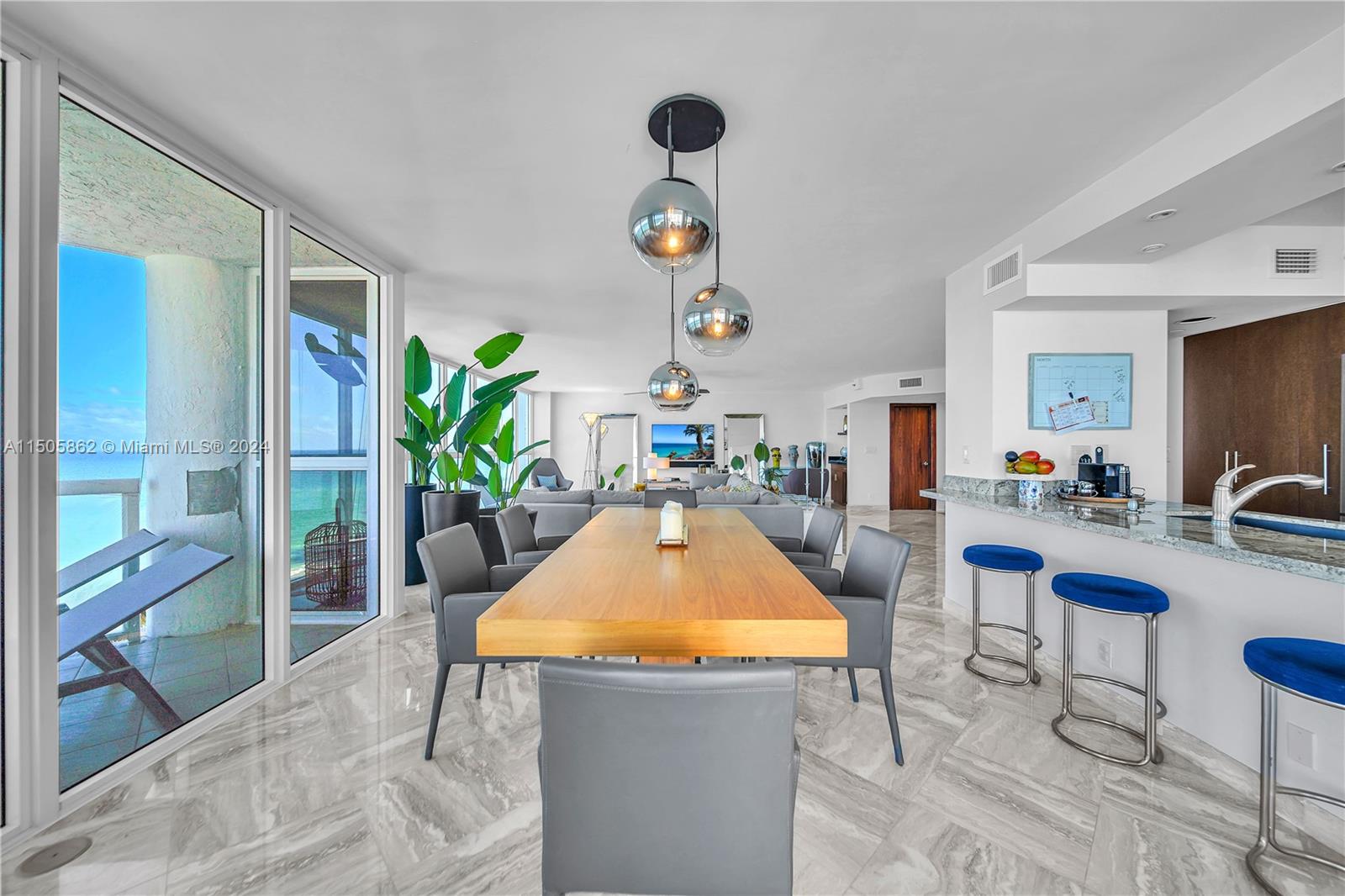 16425 Collins Ave 816, Sunny Isles Beach, Florida 33160, 2 Bedrooms Bedrooms, ,2 BathroomsBathrooms,Residentiallease,For Rent,16425 Collins Ave 816,A11505862
