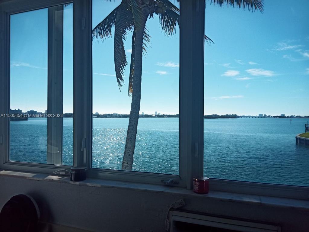 2700 NE 135th St 12, North Miami, Florida 33181, 1 Bedroom Bedrooms, ,1 BathroomBathrooms,Residential,For Sale,2700 NE 135th St 12,A11505854