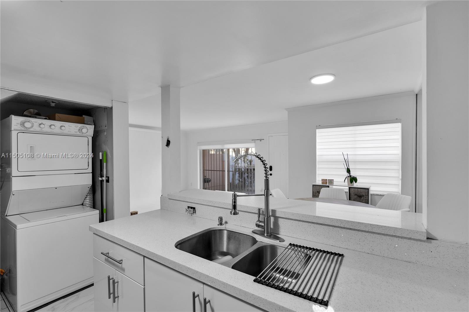 8575 5th Ter, Miami, FL, 33126 United States, 2 Bedrooms Bedrooms, ,2 BathroomsBathrooms,Residential,For Sale,5th Ter,A11505108