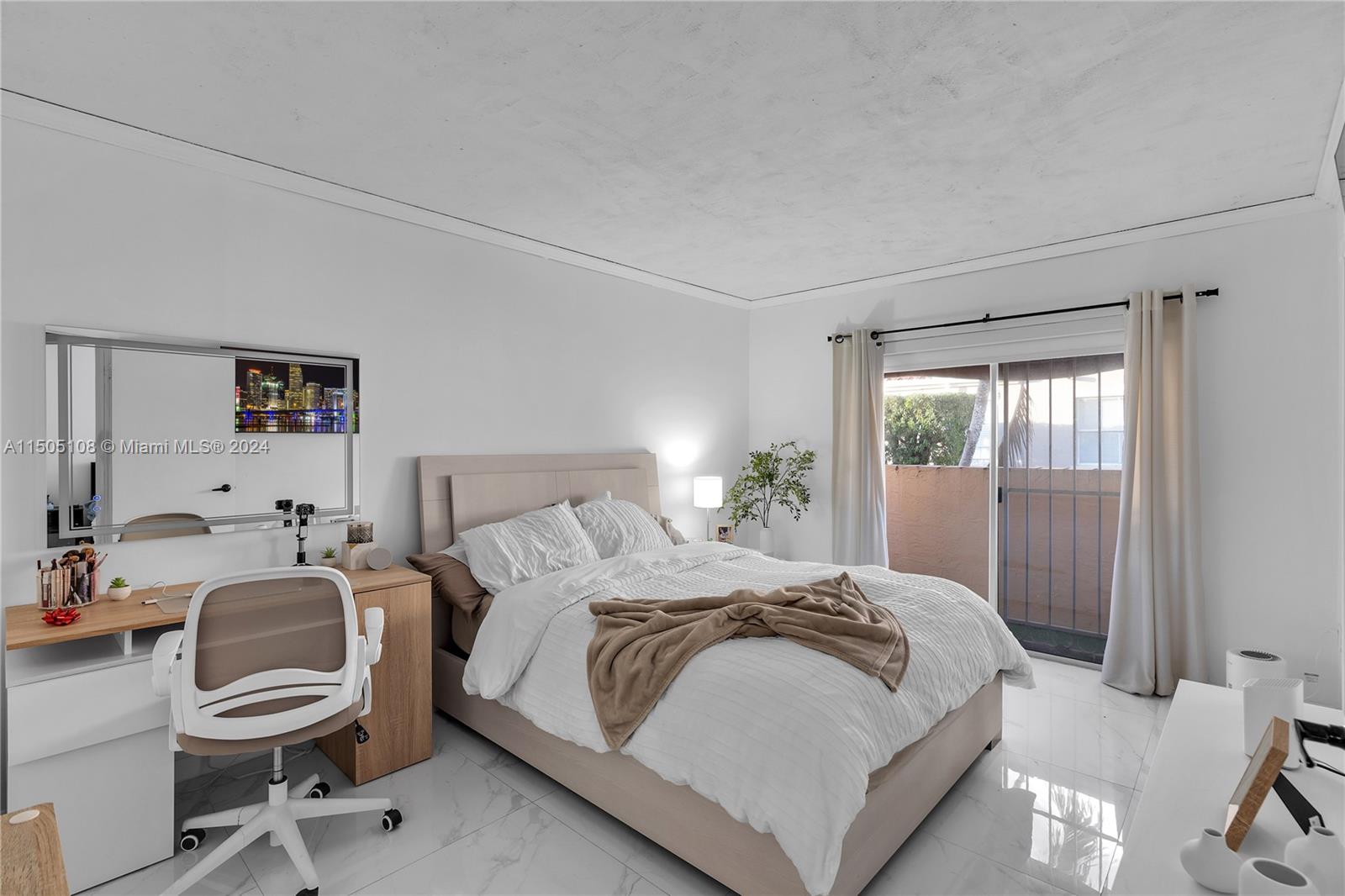 8575 5th Ter, Miami, FL, 33126 United States, 2 Bedrooms Bedrooms, ,2 BathroomsBathrooms,Residential,For Sale,5th Ter,A11505108