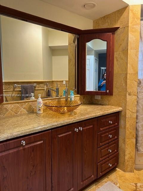 3135 NE 184th St 2304, Aventura, Florida 33160, 3 Bedrooms Bedrooms, ,2 BathroomsBathrooms,Residentiallease,For Rent,3135 NE 184th St 2304,A11503975