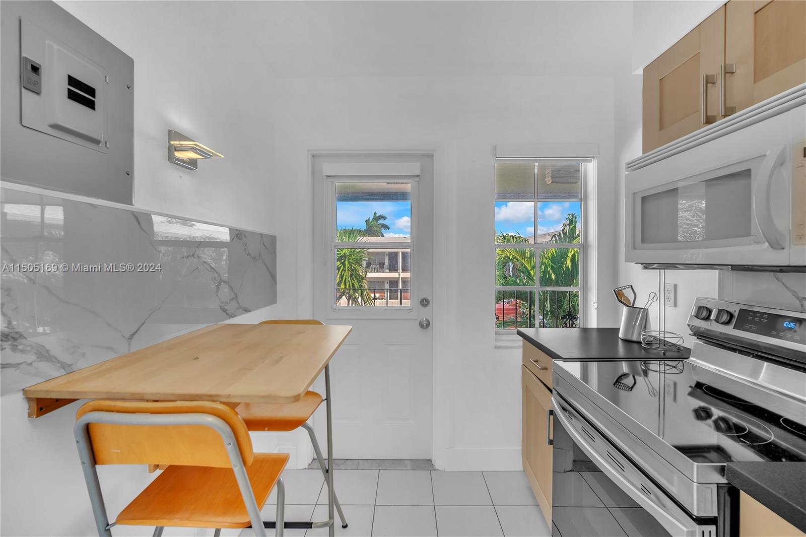 1100 Atlantic Shores 402, Hallandale Beach, Florida 33009, 1 Bedroom Bedrooms, ,1 BathroomBathrooms,Residentiallease,For Rent,1100 Atlantic Shores 402,A11505169