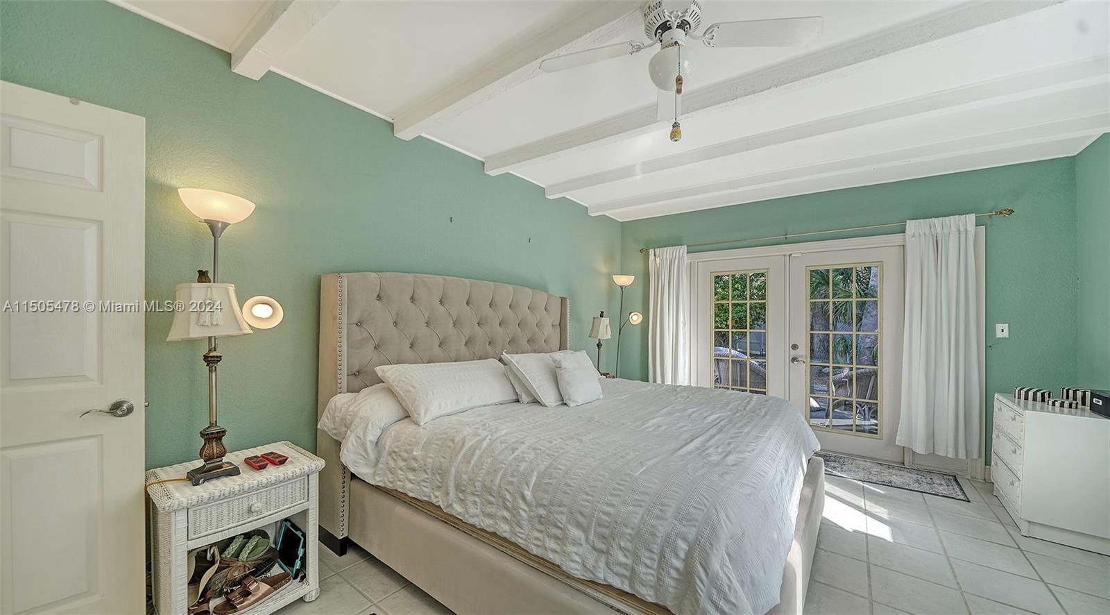 656 Avenida De Mayo, Sarasota, FL, 34242 United States, 3 Bedrooms Bedrooms, ,2 BathroomsBathrooms,Residential,For Sale,Avenida De Mayo,A11505478