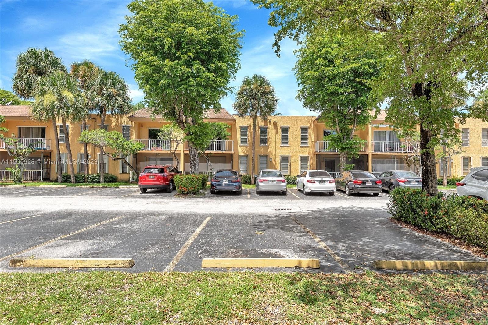 13700 SW 62nd St #222 For Sale A11505928, FL