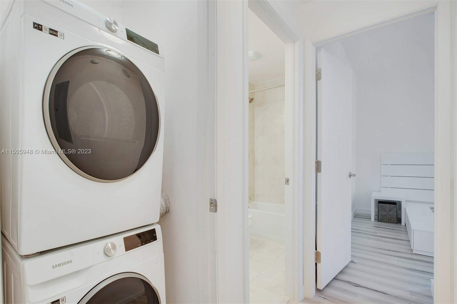 1900 N Bayshore Dr 2403, Miami, Florida 33132, 1 Bedroom Bedrooms, ,1 BathroomBathrooms,Residential,For Sale,1900 N Bayshore Dr 2403,A11505948