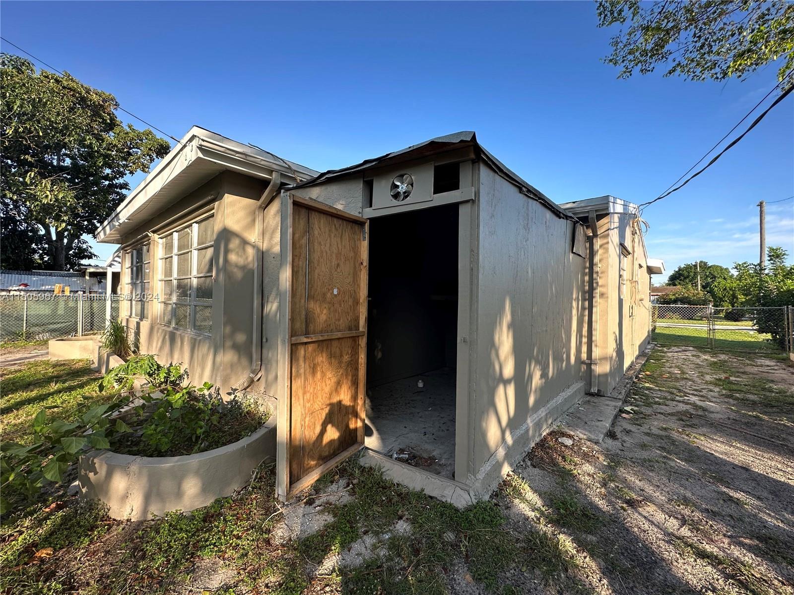 6224 20th Ct, Miramar, FL, 33023 United States, 2 Bedrooms Bedrooms, ,2 BathroomsBathrooms,Residential,For Sale,20th Ct,A11505967