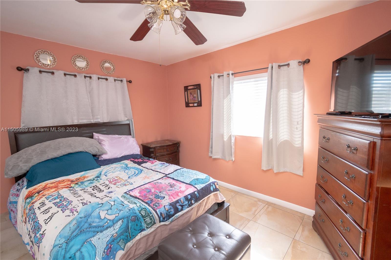 1735 NW 5th St, Miami, Florida 33125, ,Residentialincome,For Sale,1735 NW 5th St,A11505989