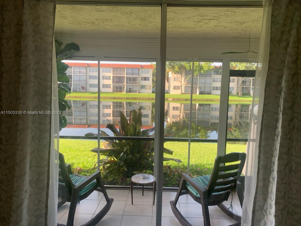 361 Hollybrook Dr, Pembroke Pines, FL, 33025 United States, 2 Bedrooms Bedrooms, ,2 BathroomsBathrooms,Residential,For Sale,Hollybrook Dr,A11505330