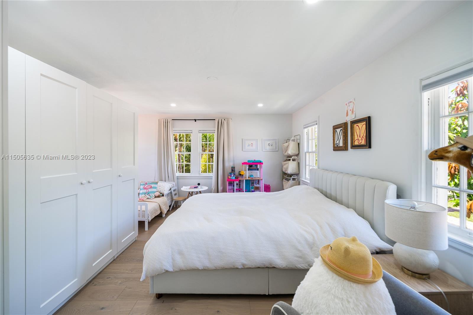 3747 Royal Palm Ave, Miami Beach, FL, 33140 United States, 4 Bedrooms Bedrooms, ,4 BathroomsBathrooms,Residential,For Sale,Royal Palm Ave,A11505635