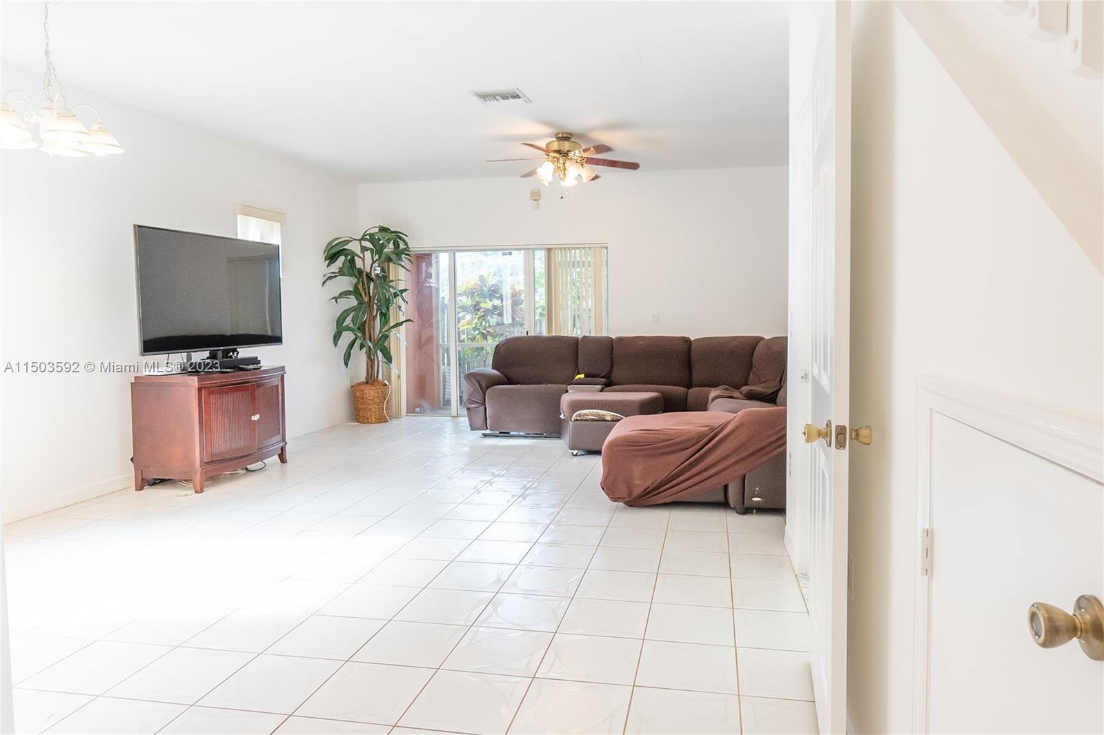 1002 100th Ave, Pembroke Pines, FL, 33024 United States, 3 Bedrooms Bedrooms, ,2 BathroomsBathrooms,Residential,For Sale,100th Ave,A11503592