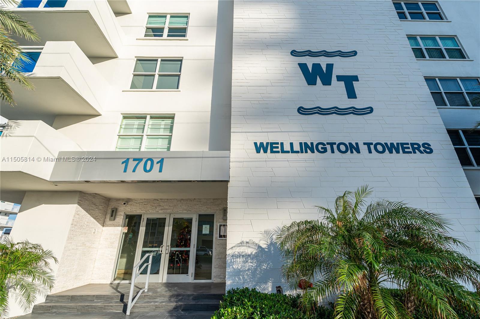 1701 S Ocean Dr 702, Hollywood, Florida 33019, 2 Bedrooms Bedrooms, ,2 BathroomsBathrooms,Residential,For Sale,1701 S Ocean Dr 702,A11505814