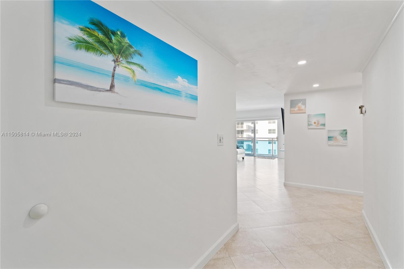 1701 S Ocean Dr 702, Hollywood, Florida 33019, 2 Bedrooms Bedrooms, ,2 BathroomsBathrooms,Residential,For Sale,1701 S Ocean Dr 702,A11505814