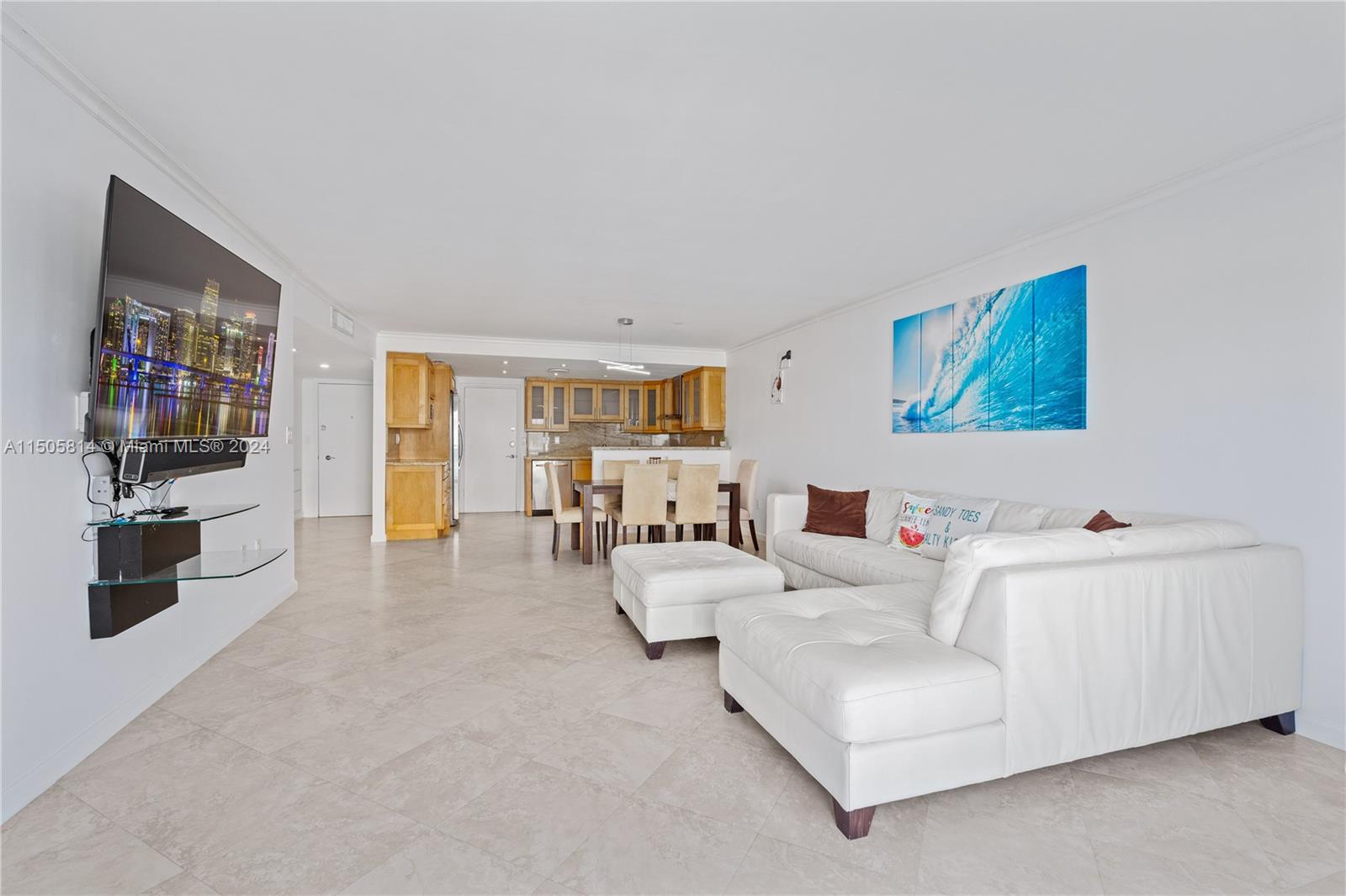 1701 S Ocean Dr 702, Hollywood, Florida 33019, 2 Bedrooms Bedrooms, ,2 BathroomsBathrooms,Residential,For Sale,1701 S Ocean Dr 702,A11505814