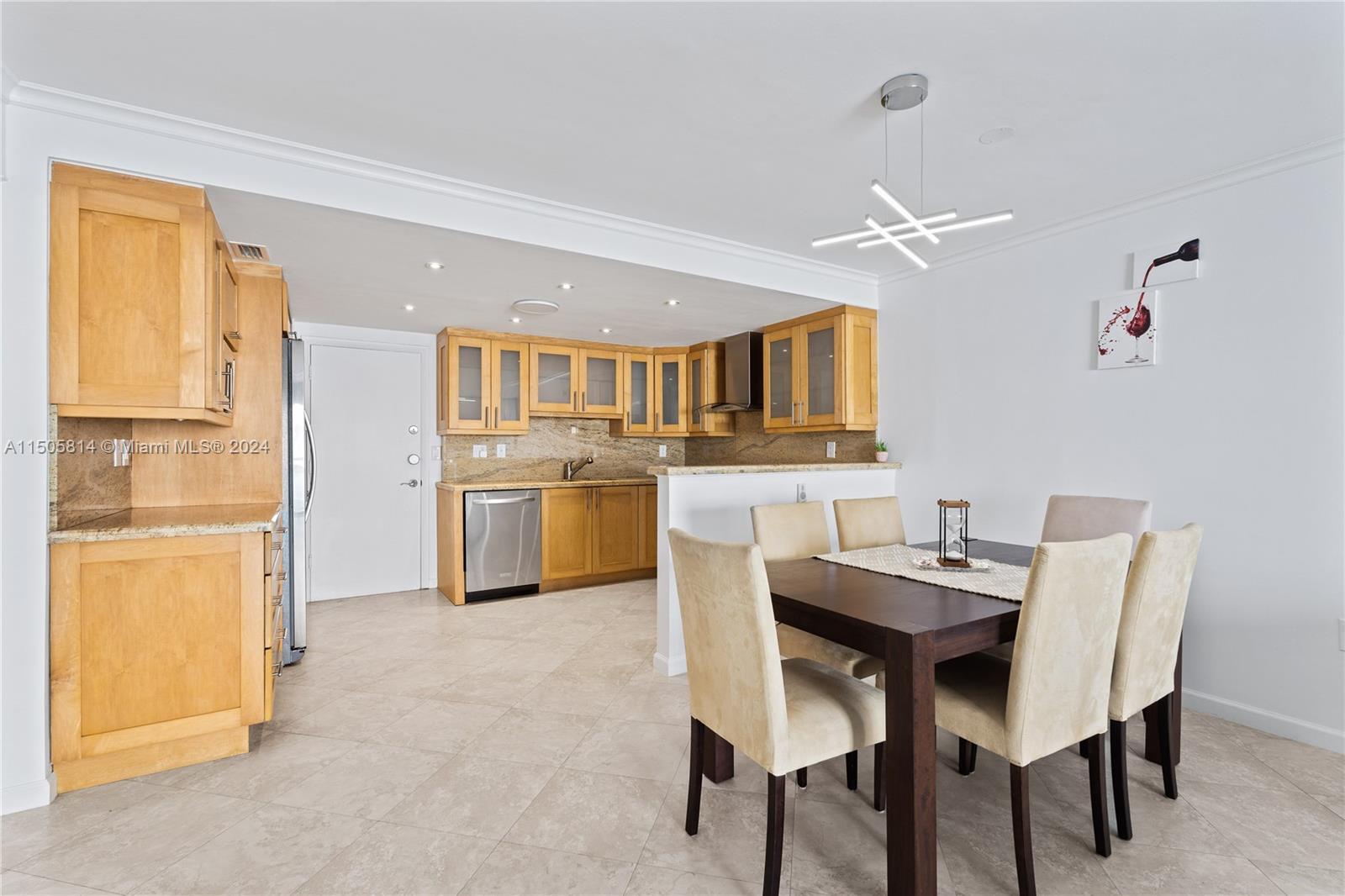 1701 S Ocean Dr 702, Hollywood, Florida 33019, 2 Bedrooms Bedrooms, ,2 BathroomsBathrooms,Residential,For Sale,1701 S Ocean Dr 702,A11505814