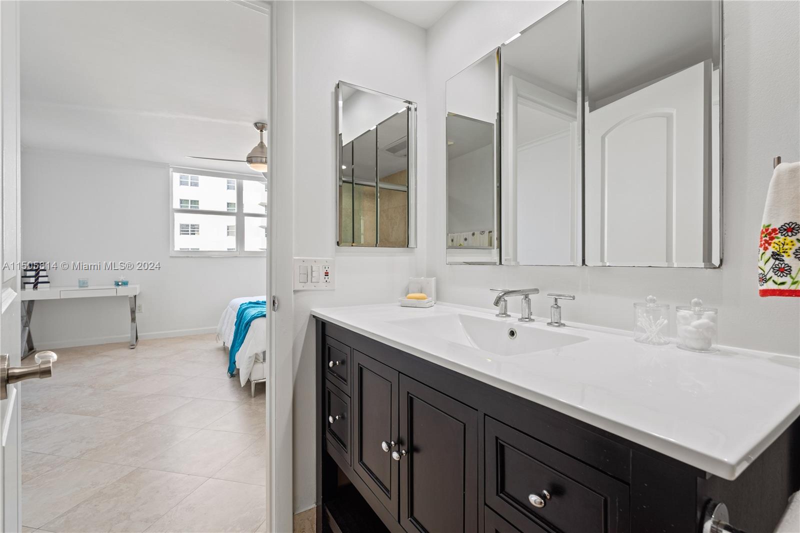 1701 S Ocean Dr 702, Hollywood, Florida 33019, 2 Bedrooms Bedrooms, ,2 BathroomsBathrooms,Residential,For Sale,1701 S Ocean Dr 702,A11505814