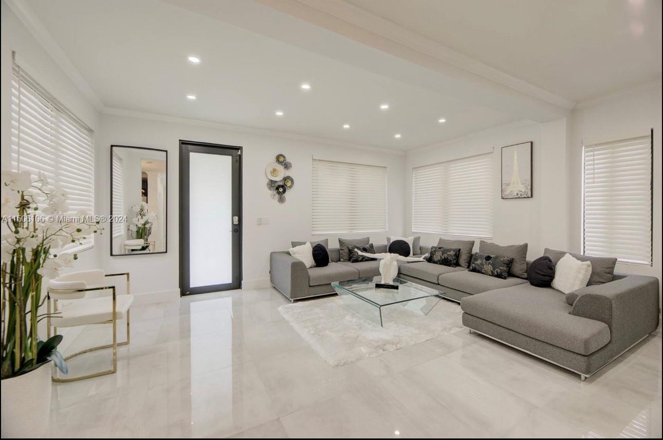 52 47th St, Miami, FL, 33137 United States, 6 Bedrooms Bedrooms, ,5 BathroomsBathrooms,Residential,For Sale,47th St,A11506106