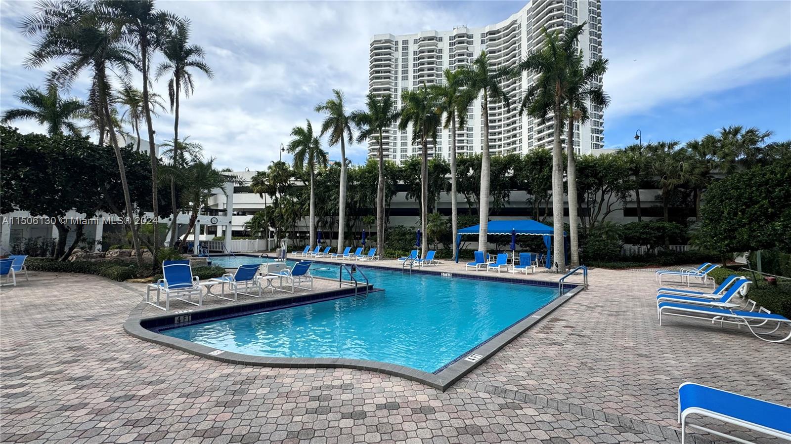 3600 Mystic Pointe Dr PH1, Aventura, Florida 33180, 2 Bedrooms Bedrooms, ,2 BathroomsBathrooms,Residential,For Sale,3600 Mystic Pointe Dr PH1,A11506130