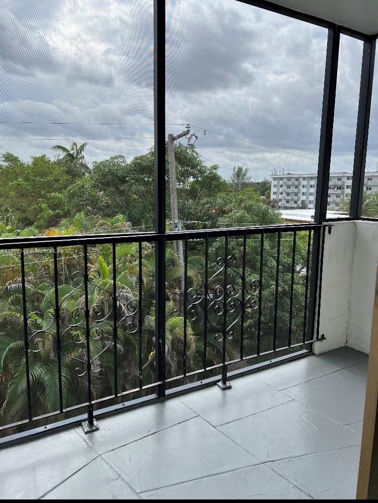 1230 NE 139th St 405, North Miami, Florida 33161, 1 Bedroom Bedrooms, ,1 BathroomBathrooms,Residential,For Sale,1230 NE 139th St 405,A11506146