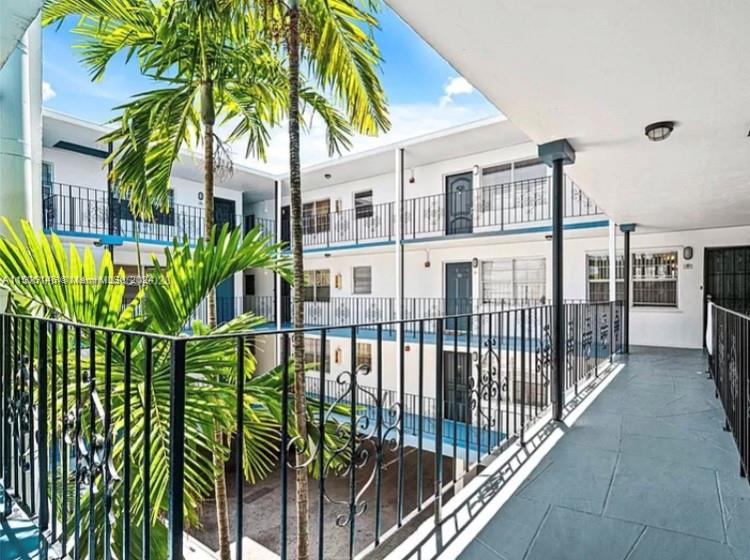 1230 NE 139th St 405, North Miami, Florida 33161, 1 Bedroom Bedrooms, ,1 BathroomBathrooms,Residential,For Sale,1230 NE 139th St 405,A11506146