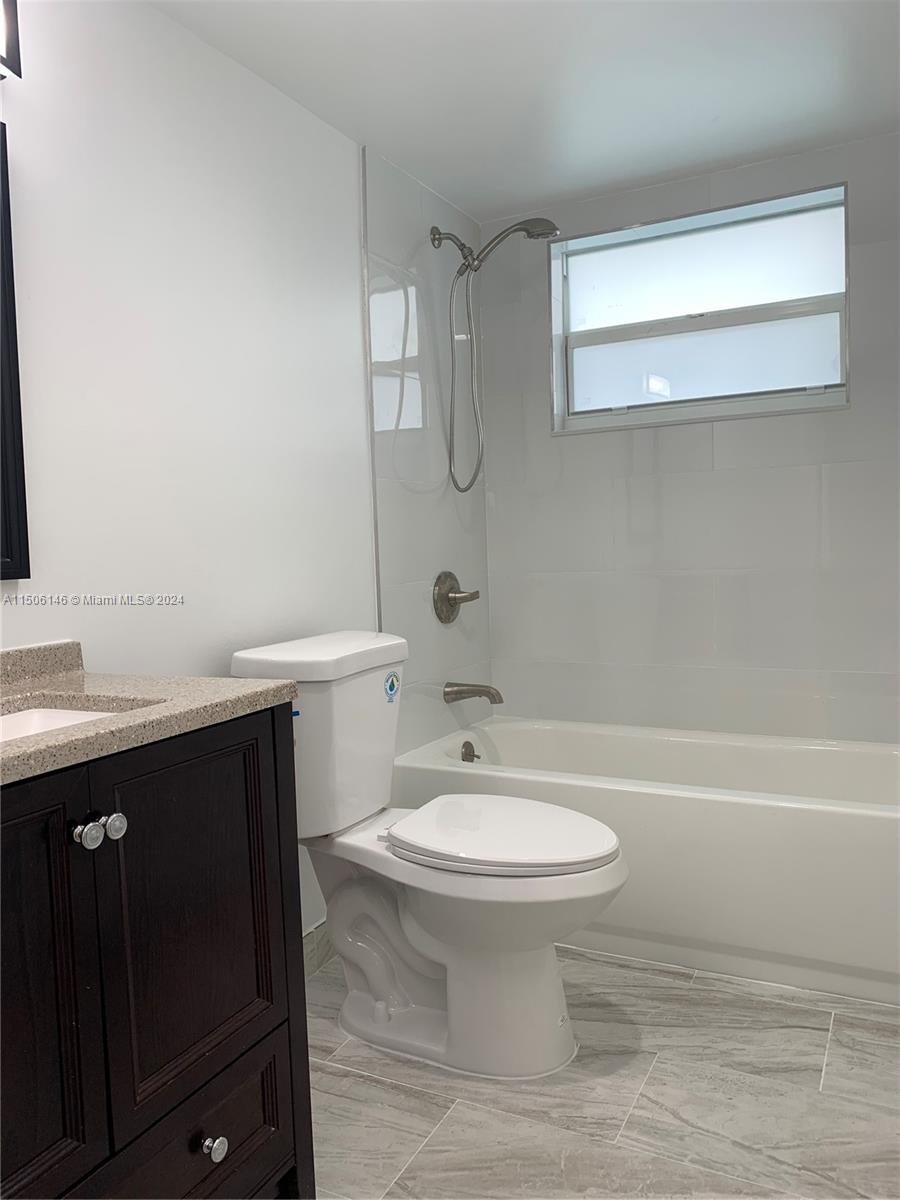 1230 NE 139th St 405, North Miami, Florida 33161, 1 Bedroom Bedrooms, ,1 BathroomBathrooms,Residential,For Sale,1230 NE 139th St 405,A11506146
