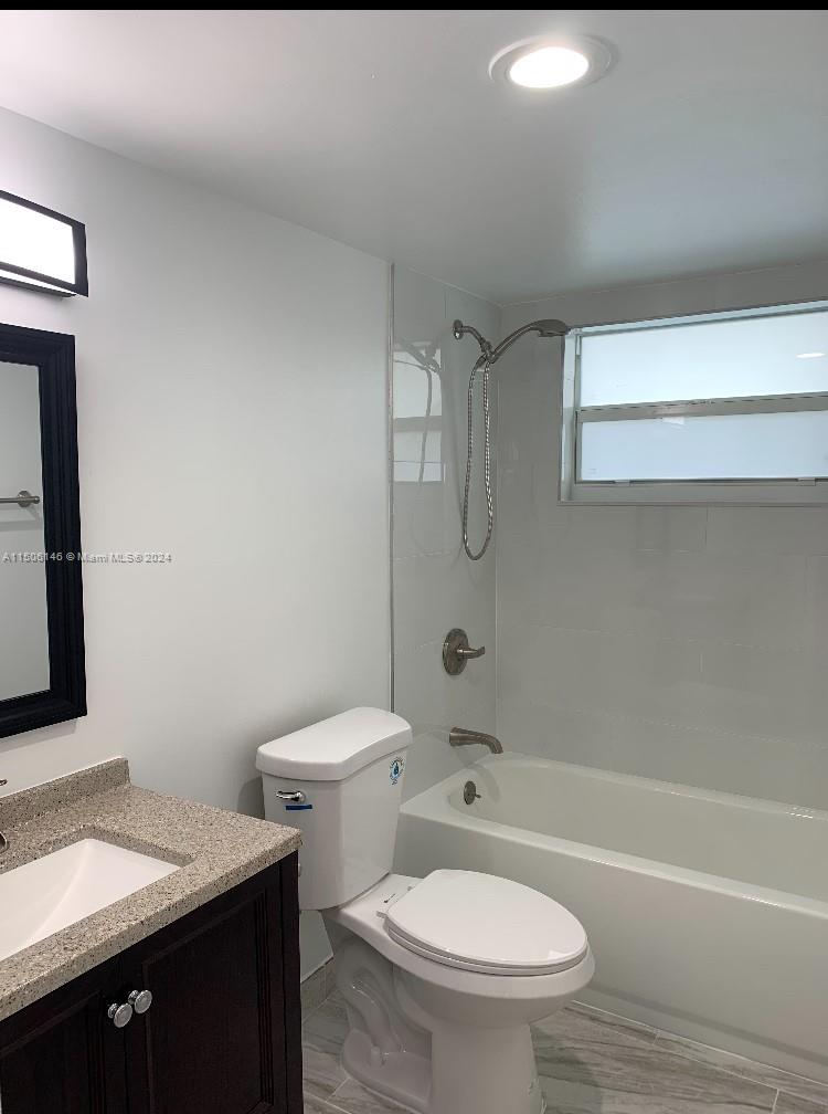 1230 NE 139th St 405, North Miami, Florida 33161, 1 Bedroom Bedrooms, ,1 BathroomBathrooms,Residential,For Sale,1230 NE 139th St 405,A11506146