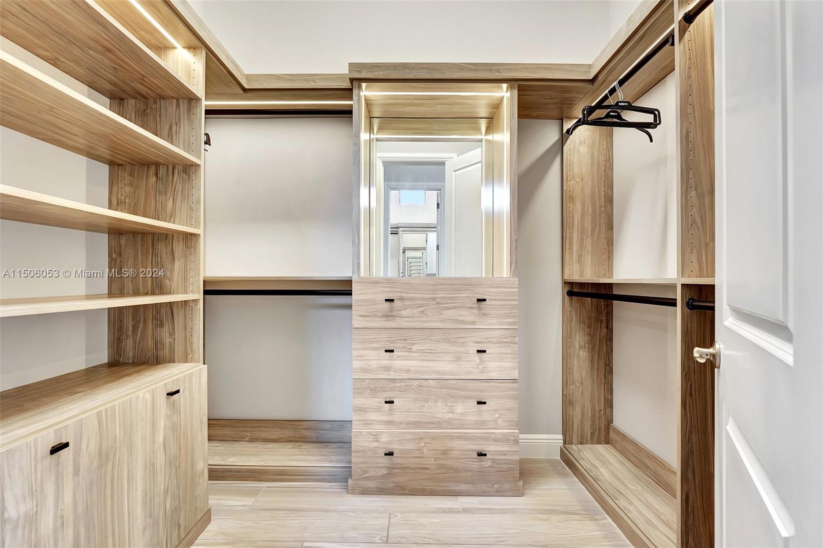 17130 Magnolia Estates Dr, Southwest Ranches, FL, 33331 United States, 7 Bedrooms Bedrooms, ,8 BathroomsBathrooms,Residential,For Sale,Magnolia Estates Dr,A11506053