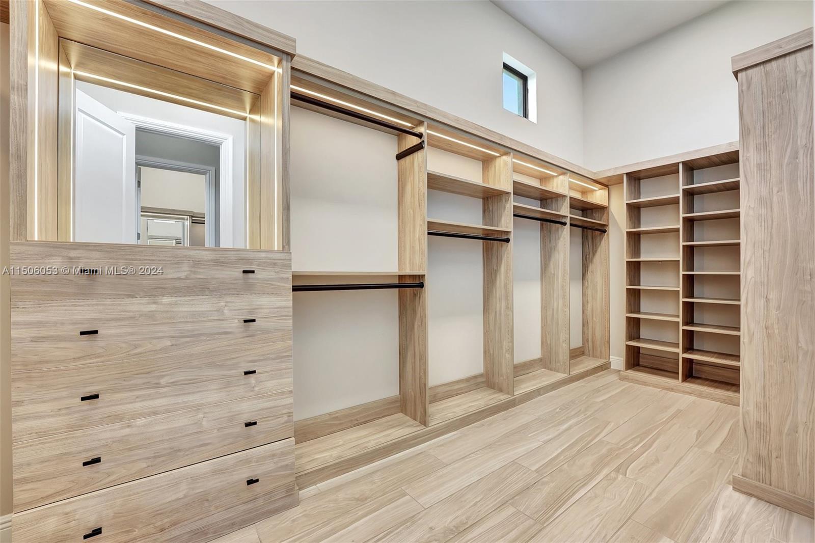 Custom Pizza Oven with imported Italian Stone and Burner