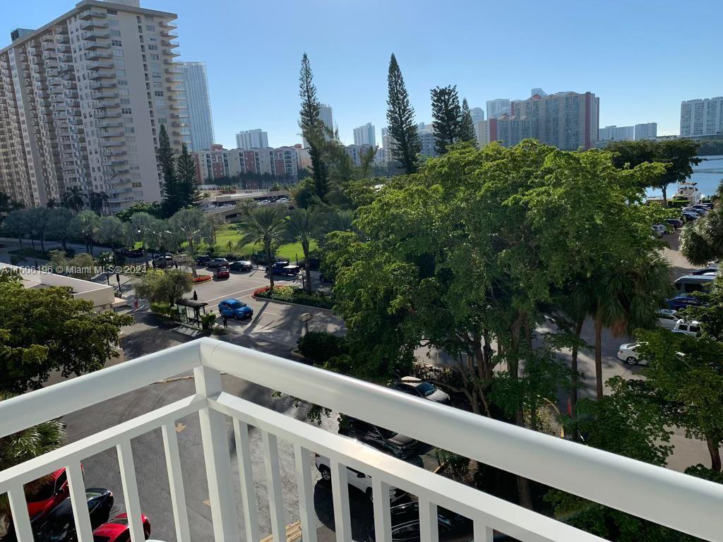 301 174 ST, Sunny Isles Beach, FL, 33160 United States, 2 Bedrooms Bedrooms, ,2 BathroomsBathrooms,Residential,For Sale,174 ST,A11506196