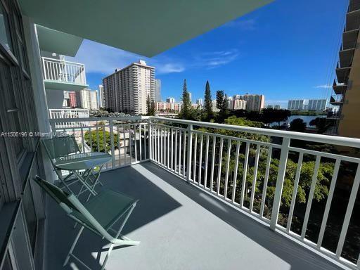 301 174 ST, Sunny Isles Beach, FL, 33160 United States, 2 Bedrooms Bedrooms, ,2 BathroomsBathrooms,Residential,For Sale,174 ST,A11506196