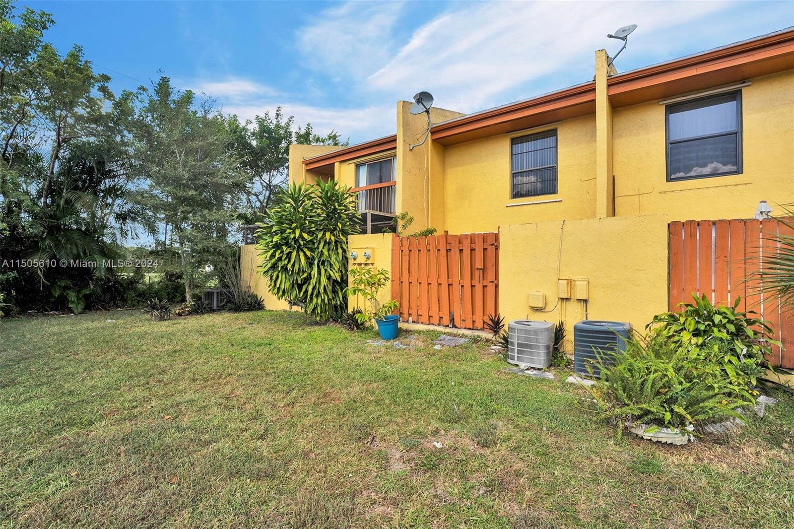 9380 15th Ct, Pembroke Pines, FL, 33024 United States, 2 Bedrooms Bedrooms, ,2 BathroomsBathrooms,Residential,For Sale,15th Ct,A11505610