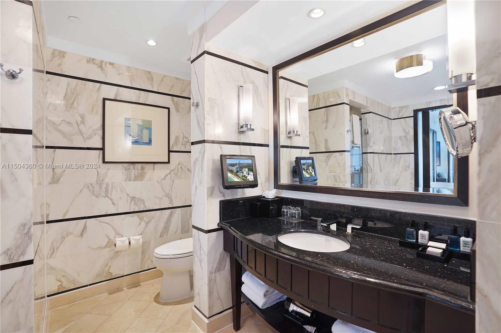 4391 COLLINS AV 916, Miami Beach, Florida 33140, ,1 BathroomBathrooms,Residential,For Sale,4391 COLLINS AV 916,A11504360