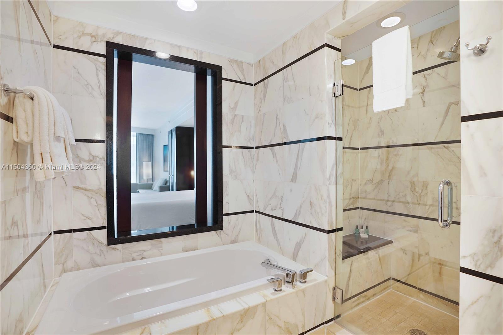 4391 COLLINS AV 916, Miami Beach, Florida 33140, ,1 BathroomBathrooms,Residential,For Sale,4391 COLLINS AV 916,A11504360