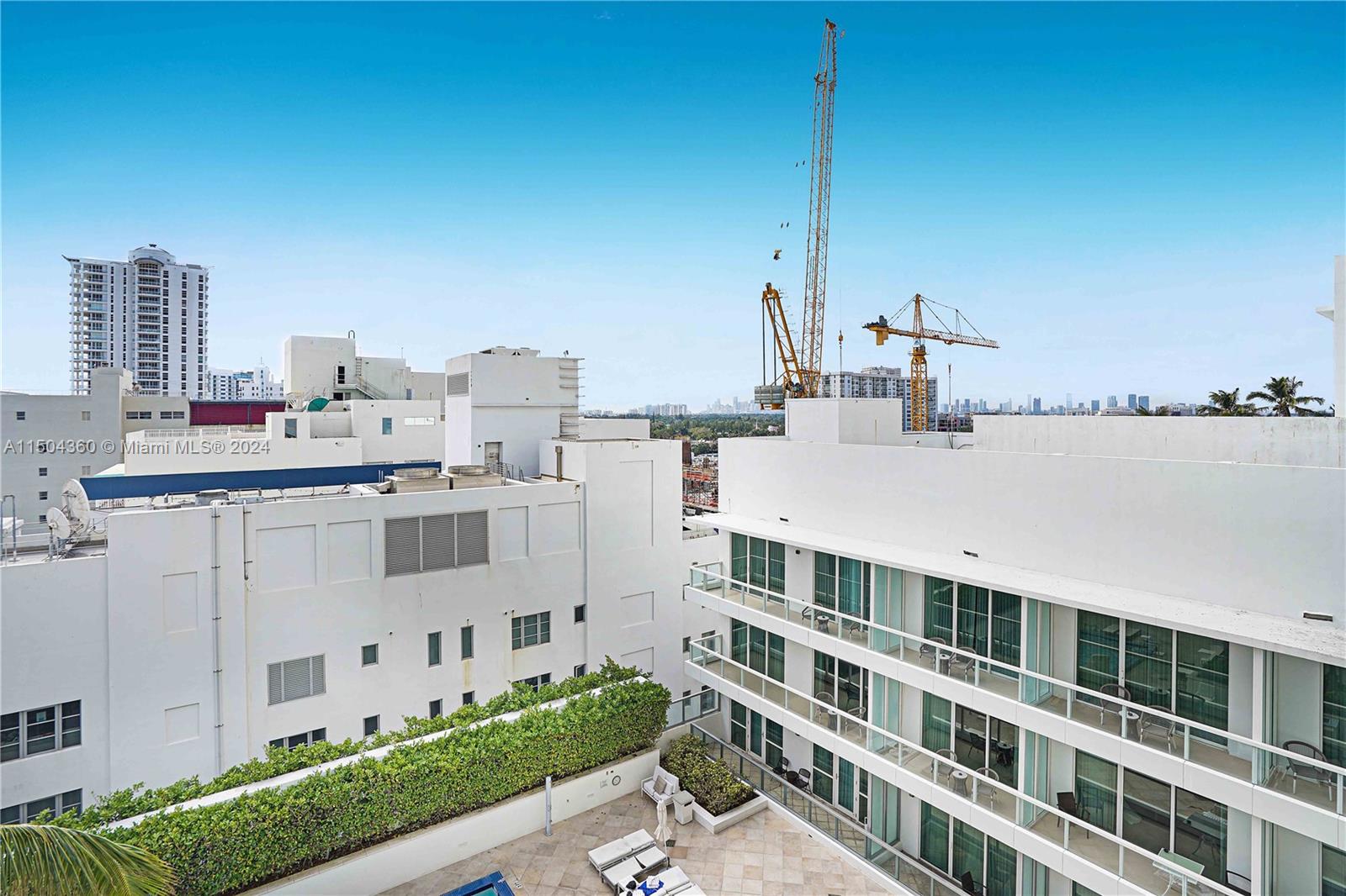 4391 COLLINS AV 916, Miami Beach, Florida 33140, ,1 BathroomBathrooms,Residential,For Sale,4391 COLLINS AV 916,A11504360