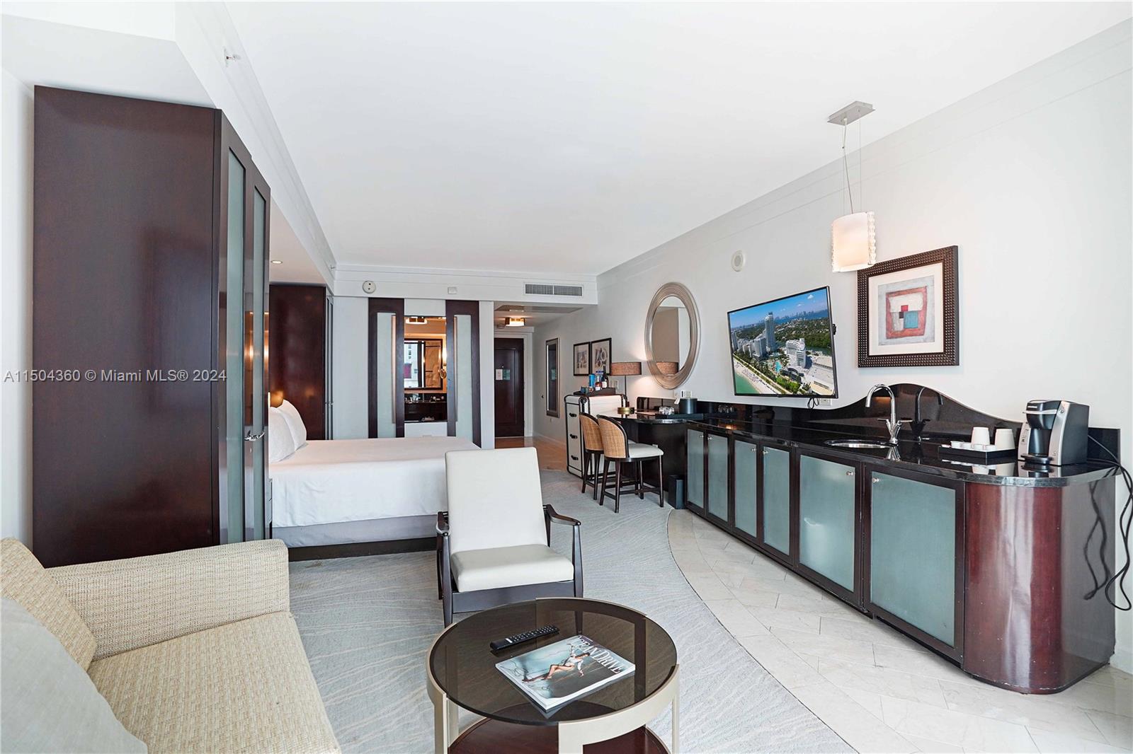 4391 COLLINS AV 916, Miami Beach, Florida 33140, ,1 BathroomBathrooms,Residential,For Sale,4391 COLLINS AV 916,A11504360