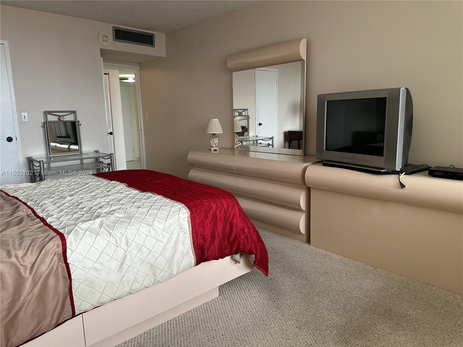 3180 S Ocean Dr 1121, Hallandale Beach, Florida 33009, 1 Bedroom Bedrooms, ,1 BathroomBathrooms,Residential,For Sale,3180 S Ocean Dr 1121,A11503102