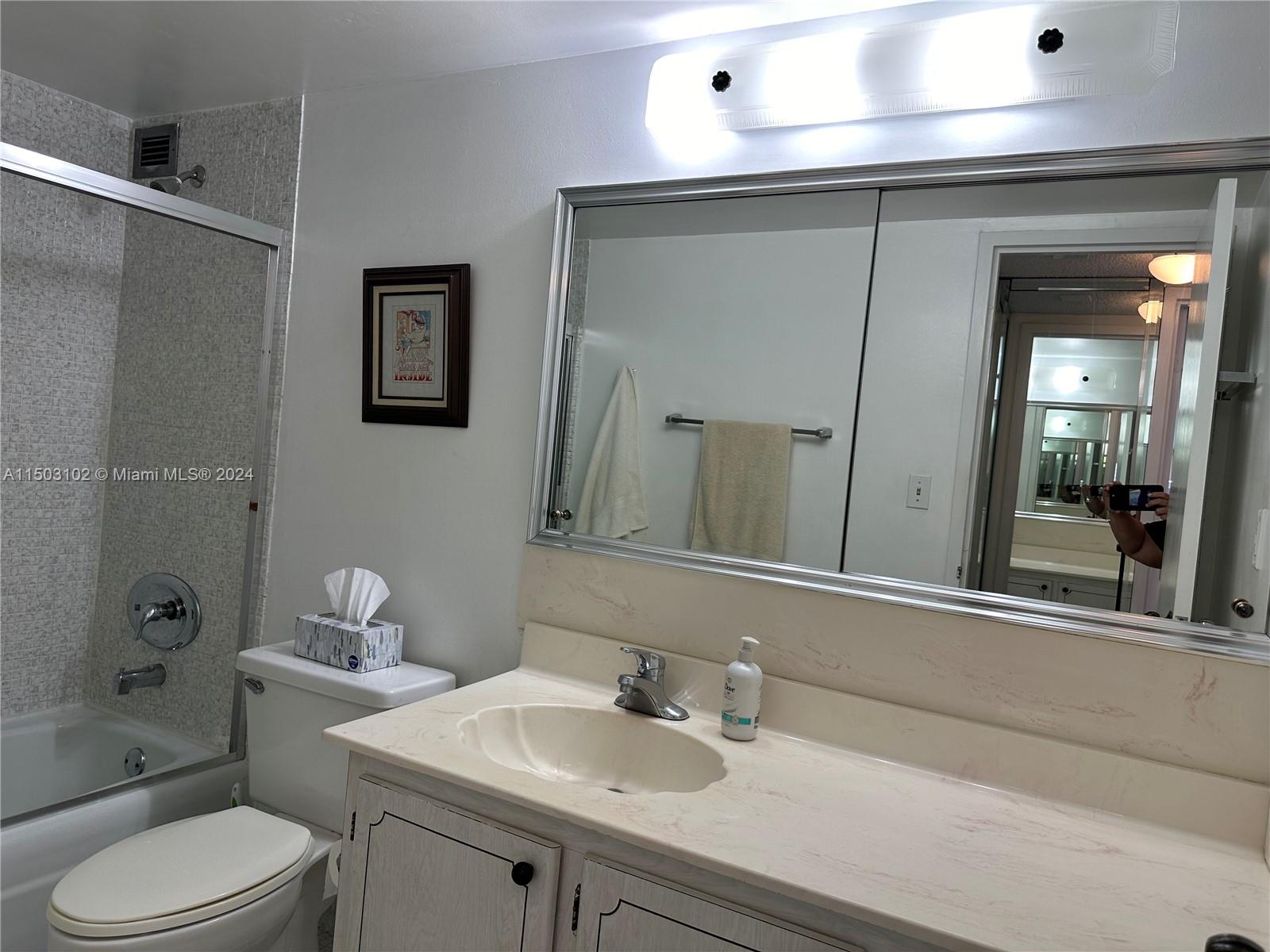 3180 S Ocean Dr 1121, Hallandale Beach, Florida 33009, 1 Bedroom Bedrooms, ,1 BathroomBathrooms,Residential,For Sale,3180 S Ocean Dr 1121,A11503102