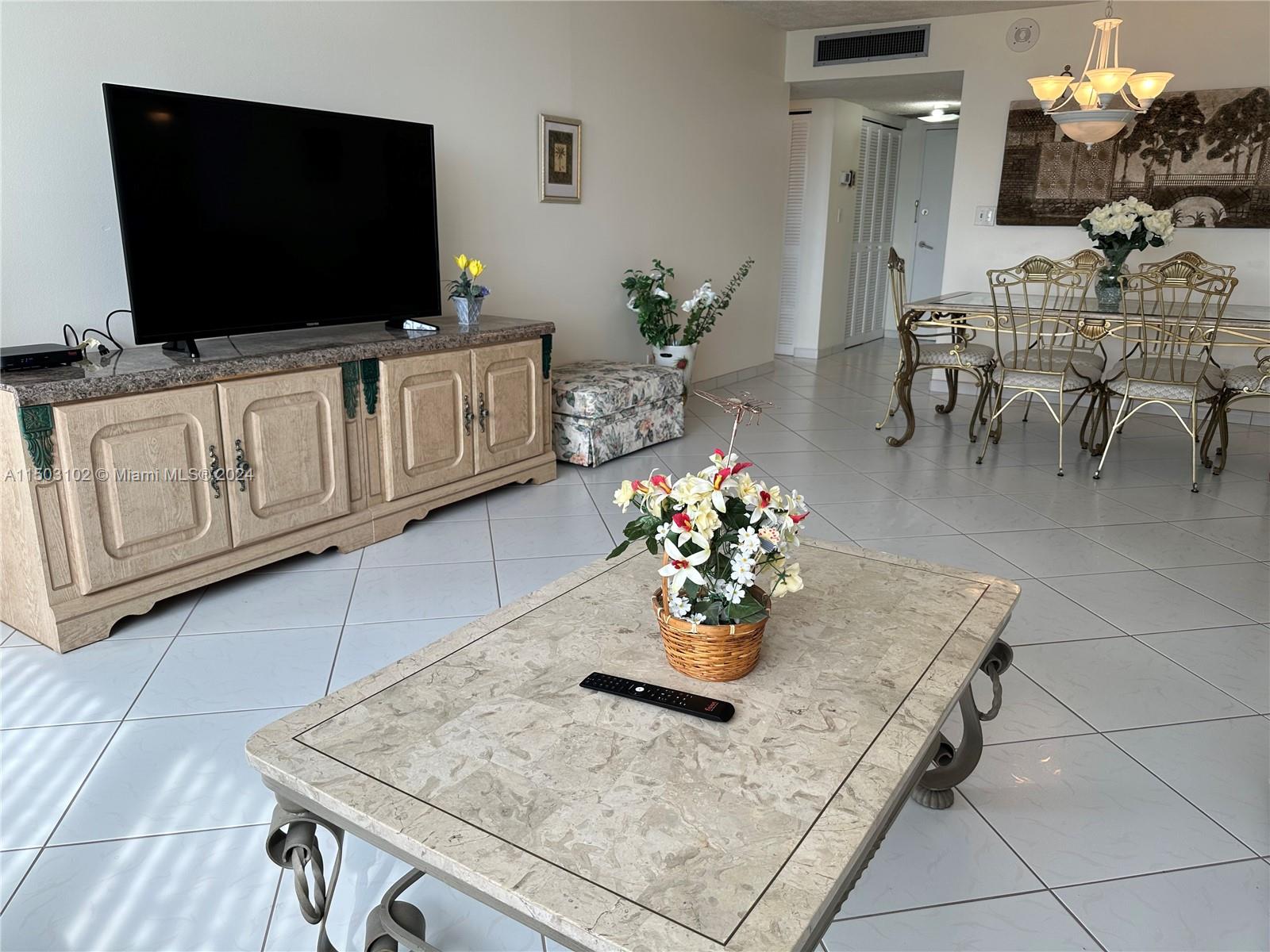 3180 S Ocean Dr 1121, Hallandale Beach, Florida 33009, 1 Bedroom Bedrooms, ,1 BathroomBathrooms,Residential,For Sale,3180 S Ocean Dr 1121,A11503102