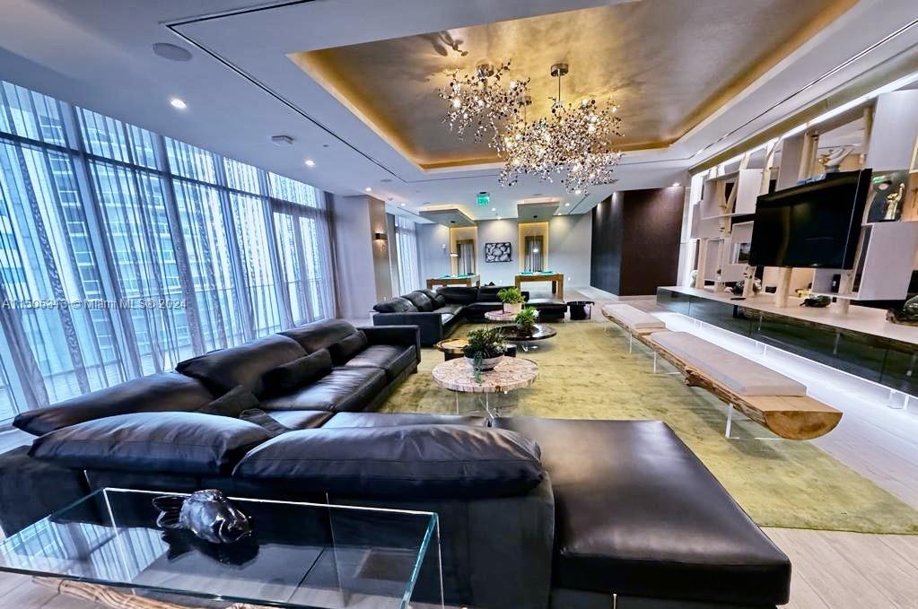 488 NE 18th St 3103, Miami, Florida 33132, 1 Bedroom Bedrooms, 3 Rooms Rooms,1 BathroomBathrooms,Residential,For Sale,488 NE 18th St 3103,A11505313